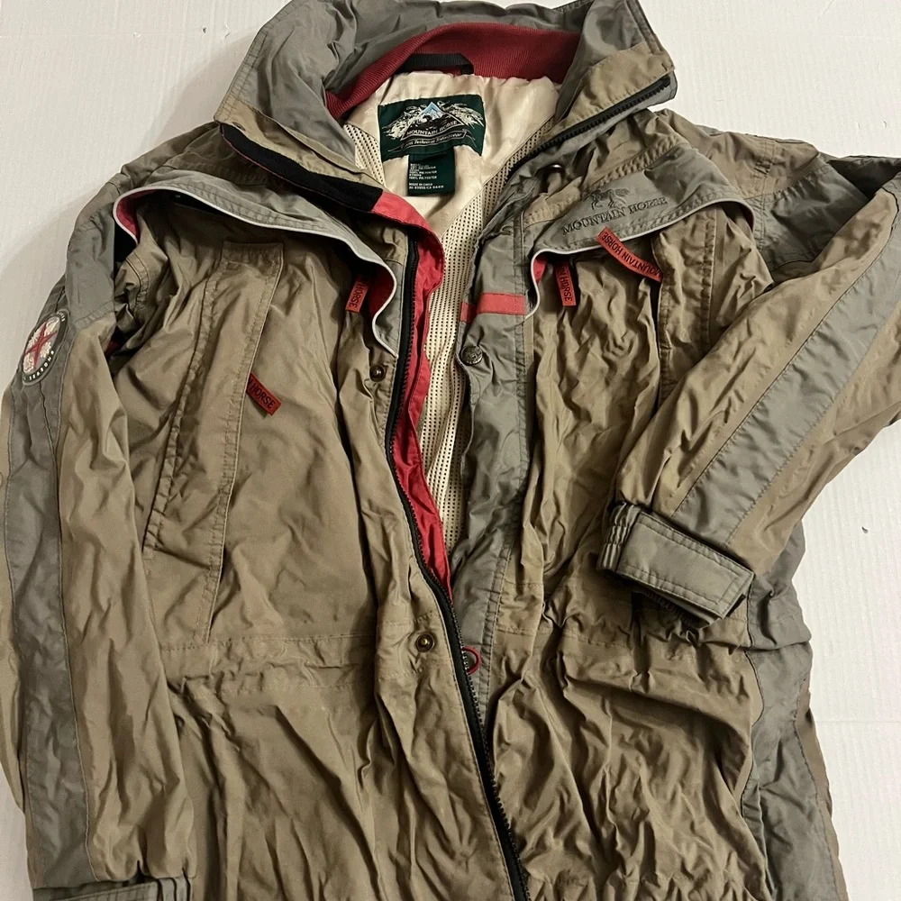 Mountain Horse VINTAGE waterproof outdoor jacket in a beige/grey & red colorway